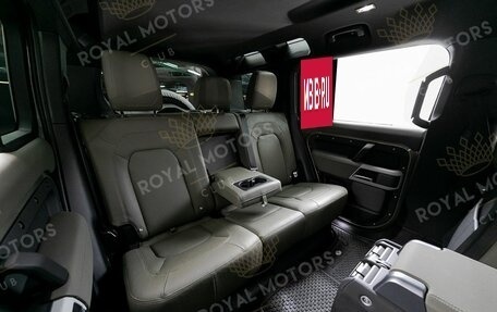 Land Rover Defender II, 2023 год, 9 100 000 рублей, 14 фотография