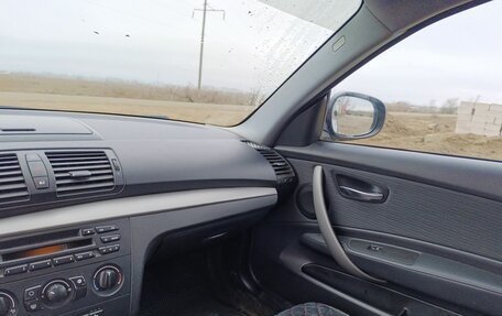 BMW 1 серия, 2011 год, 750 000 рублей, 1 фотография