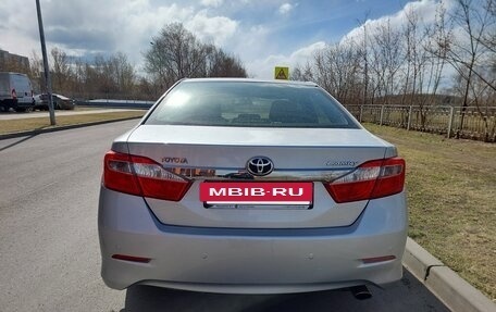 Toyota Camry, 2012 год, 1 600 000 рублей, 6 фотография