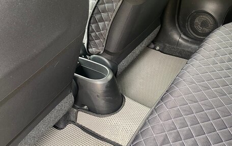 Nissan Note II рестайлинг, 2013 год, 1 100 000 рублей, 27 фотография