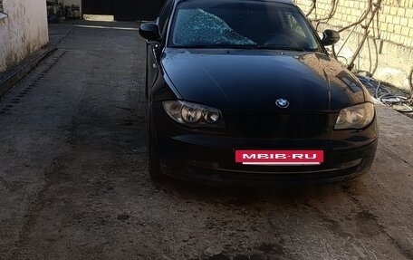BMW 1 серия, 2011 год, 750 000 рублей, 8 фотография