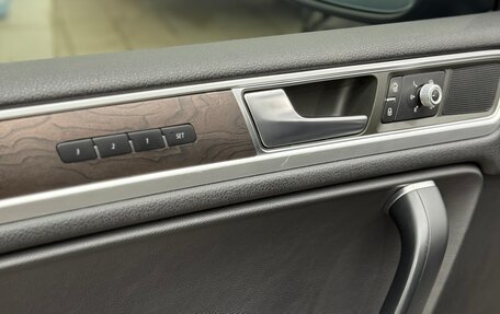 Volkswagen Touareg III, 2015 год, 3 270 000 рублей, 17 фотография