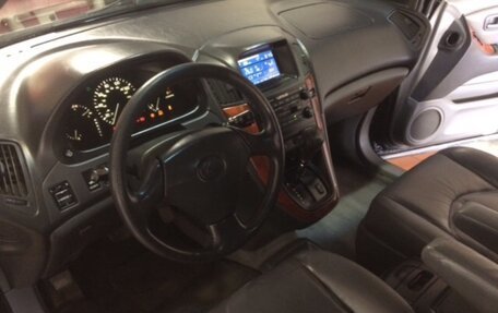 Lexus RX IV рестайлинг, 1998 год, 450 000 рублей, 3 фотография