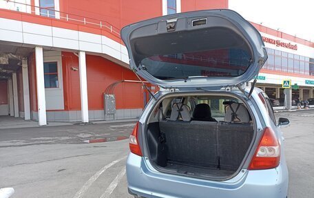 Honda Fit III, 2001 год, 390 000 рублей, 3 фотография