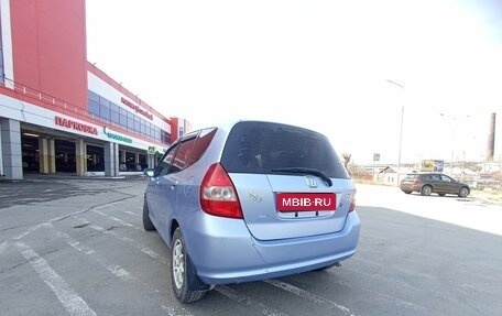 Honda Fit III, 2001 год, 390 000 рублей, 4 фотография