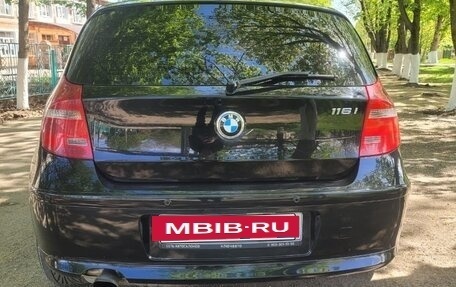 BMW 1 серия, 2011 год, 830 000 рублей, 2 фотография