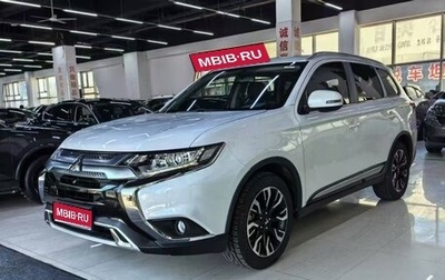 Mitsubishi Outlander III рестайлинг 3, 2020 год, 1 940 000 рублей, 1 фотография