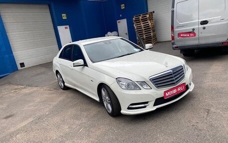 Mercedes-Benz E-Класс, 2011 год, 1 300 000 рублей, 1 фотография