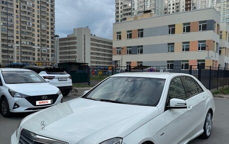 Mercedes-Benz E-Класс, 2011 год, 1 300 000 рублей, 3 фотография