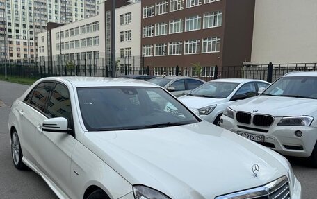 Mercedes-Benz E-Класс, 2011 год, 1 300 000 рублей, 7 фотография