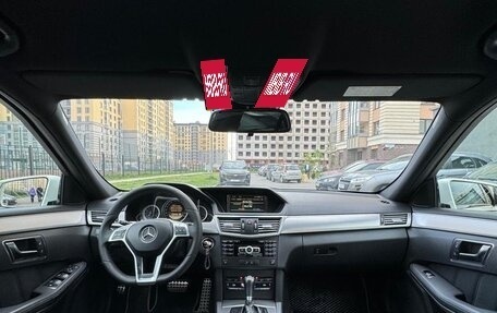 Mercedes-Benz E-Класс, 2011 год, 1 300 000 рублей, 11 фотография