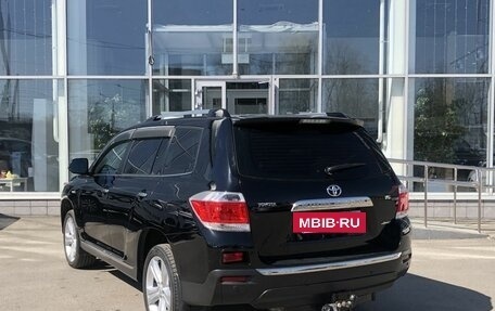 Toyota Highlander III, 2013 год, 2 610 000 рублей, 7 фотография