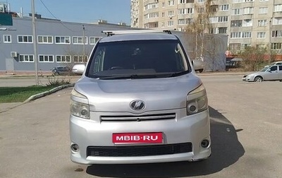 Toyota Voxy II, 2007 год, 950 000 рублей, 1 фотография