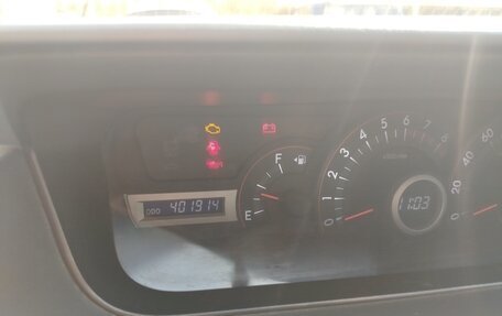 Toyota Voxy II, 2007 год, 950 000 рублей, 13 фотография