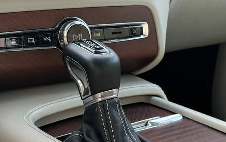 Volvo XC90 II рестайлинг, 2019 год, 3 800 000 рублей, 8 фотография