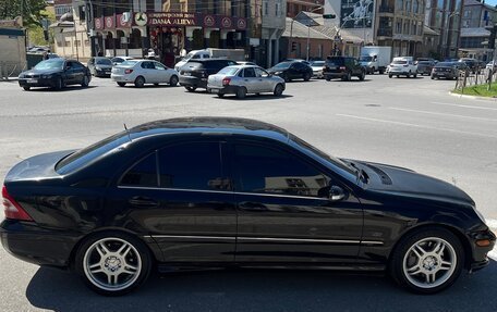 Mercedes-Benz C-Класс, 2005 год, 800 000 рублей, 5 фотография