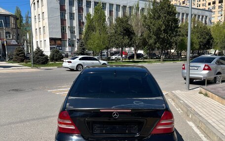 Mercedes-Benz C-Класс, 2005 год, 800 000 рублей, 7 фотография