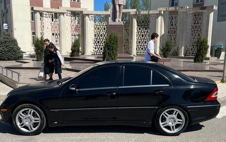 Mercedes-Benz C-Класс, 2005 год, 800 000 рублей, 9 фотография