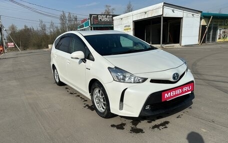 Toyota Prius Alpha I (ZVW40/41), 2015 год, 1 200 000 рублей, 2 фотография