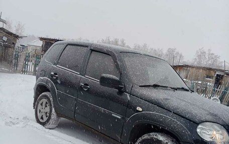 Chevrolet Niva I рестайлинг, 2011 год, 450 000 рублей, 4 фотография