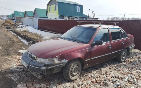 Daewoo Nexia I рестайлинг, 2001 год, 100 000 рублей, 3 фотография