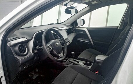 Toyota RAV4, 2015 год, 2 050 000 рублей, 20 фотография
