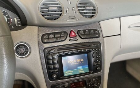 Mercedes-Benz CLK-Класс, 2003 год, 1 400 000 рублей, 22 фотография