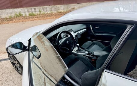 BMW 1 серия, 2011 год, 1 090 000 рублей, 12 фотография