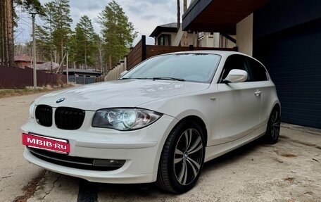 BMW 1 серия, 2011 год, 1 090 000 рублей, 2 фотография
