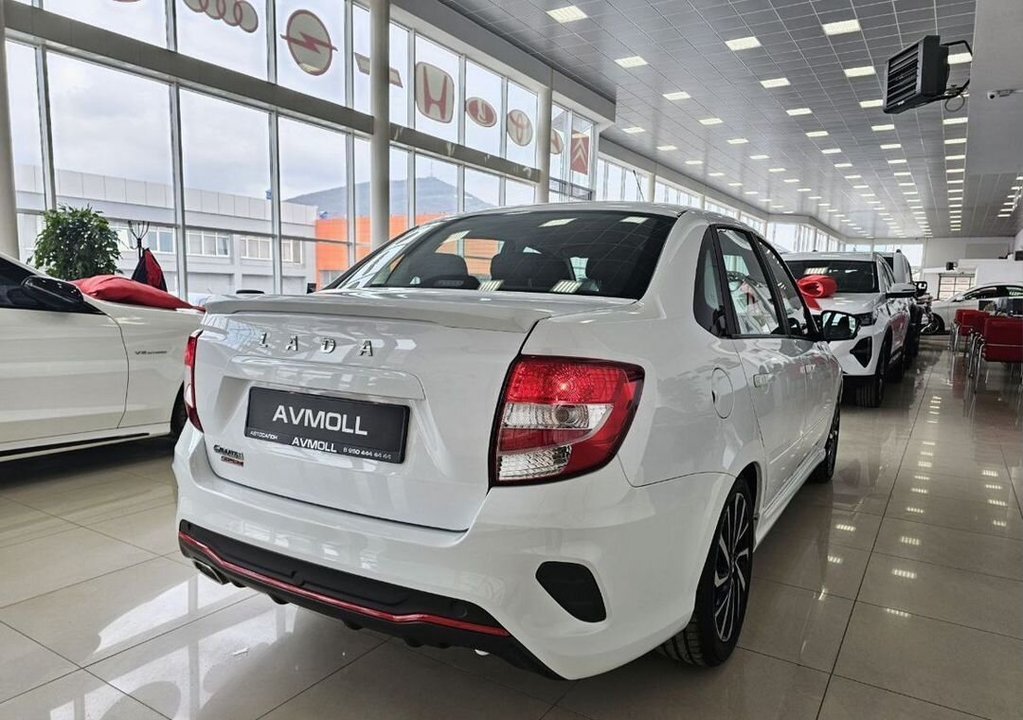 ВАЗ (LADA) Granta, 2024 год, 1 549 000 рублей, 9 фотография