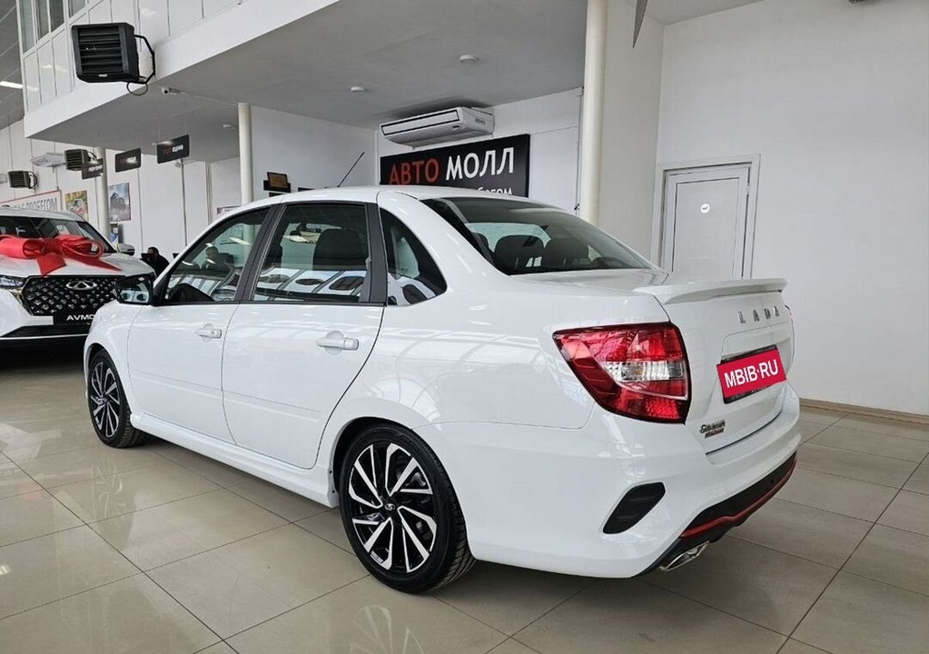 ВАЗ (LADA) Granta, 2024 год, 1 549 000 рублей, 7 фотография