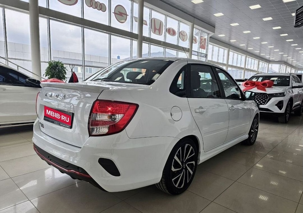 ВАЗ (LADA) Granta, 2024 год, 1 549 000 рублей, 10 фотография