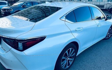 Lexus ES VII, 2021 год, 3 900 000 рублей, 4 фотография