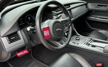 Jaguar XF II, 2019 год, 3 900 000 рублей, 16 фотография