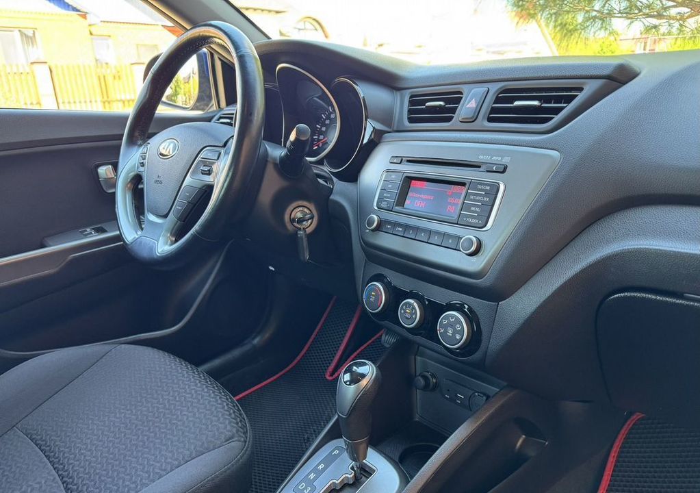 KIA Rio III рестайлинг, 2016 год, 1 200 000 рублей, 13 фотография