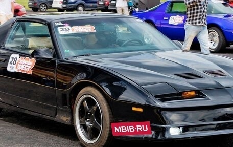 Pontiac Firebird III, 1987 год, 2 300 000 рублей, 2 фотография