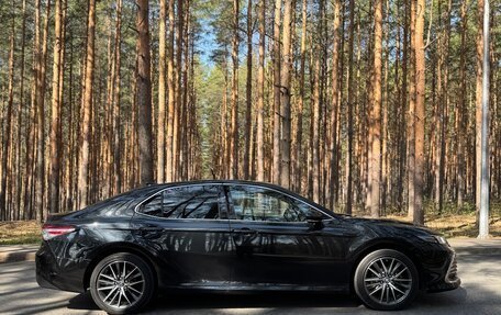 Toyota Camry, 2023 год, 3 650 000 рублей, 4 фотография