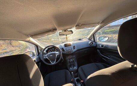 Ford Fiesta, 2015 год, 899 000 рублей, 13 фотография
