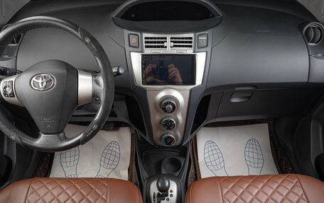 Toyota Yaris III рестайлинг, 2008 год, 729 000 рублей, 7 фотография