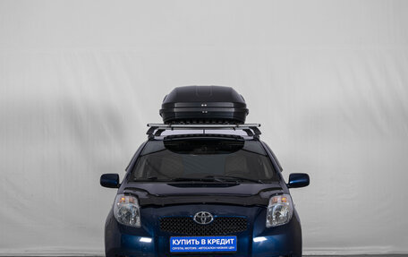 Toyota Yaris III рестайлинг, 2008 год, 729 000 рублей, 2 фотография