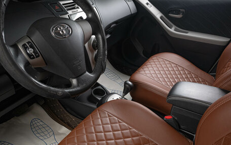 Toyota Yaris III рестайлинг, 2008 год, 729 000 рублей, 8 фотография