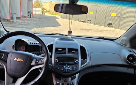 Chevrolet Aveo III, 2013 год, 900 000 рублей, 9 фотография