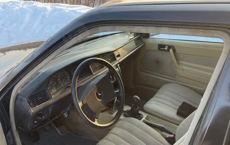 Mercedes-Benz 190 (W201), 1984 год, 250 000 рублей, 7 фотография