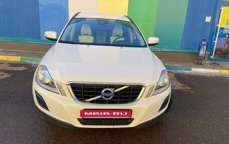 Volvo XC60 II, 2013 год, 1 490 000 рублей, 2 фотография