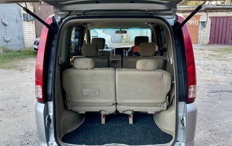 Nissan Serena III, 2008 год, 900 000 рублей, 14 фотография