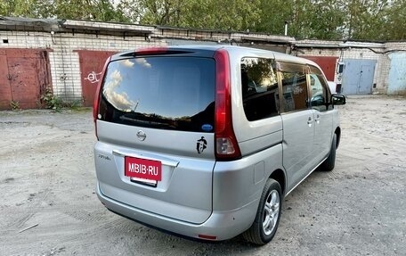 Nissan Serena III, 2008 год, 900 000 рублей, 12 фотография