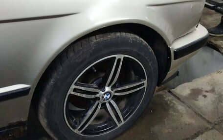 BMW 5 серия, 1989 год, 500 000 рублей, 8 фотография