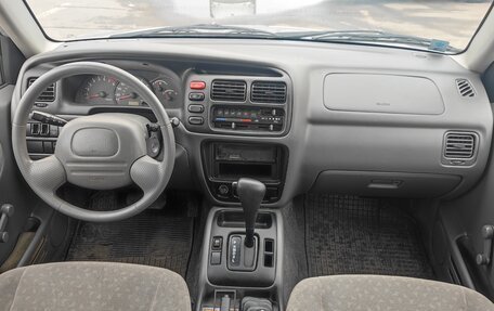 Suzuki Vitara II рестайлинг, 1999 год, 900 000 рублей, 17 фотография