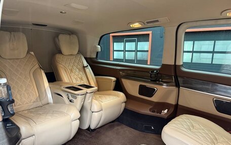 Mercedes-Benz V-Класс, 2021 год, 10 000 000 рублей, 17 фотография