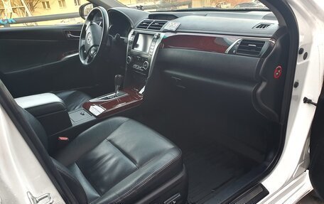 Toyota Camry, 2012 год, 2 250 000 рублей, 8 фотография